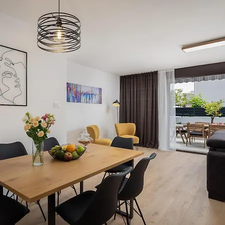 Apartmán Lemon Tree Luxury, Free Parking *