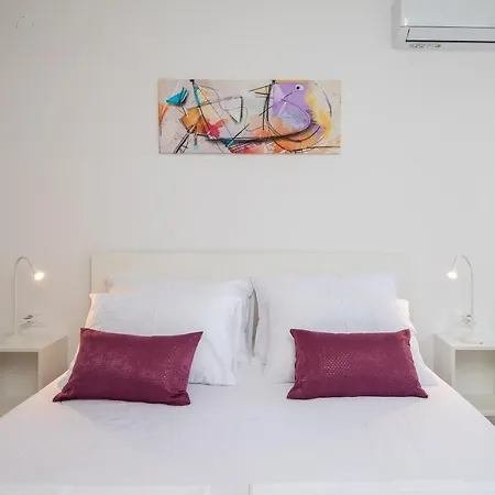 Lemon Tree Luxury, Free Parking Apartmán